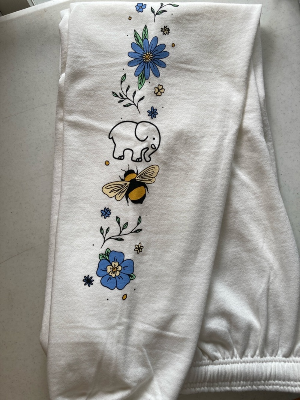 ivory ella Cream Logo Tag Sweatpants - Picture 1 of 8